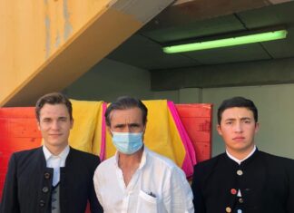 Dos orejas para Cayetano López en el inicio del Certamen Interprovincial