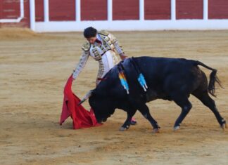 Santana Claros, en el Club Taurino de Calasparra