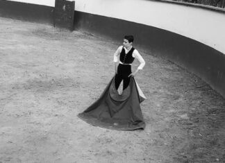 El Gali debuta de luces en Linares