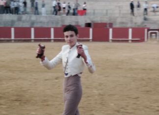 El Gali corta dos orejas en La Puerta de Segura