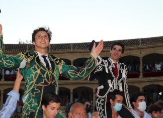 Una Goyesca de Ronda a más, con unos toros a menos