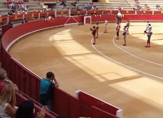 Javier Orozco, a hombros hasta su alternativa