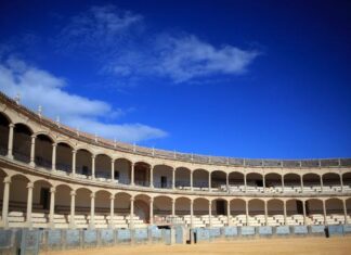 La Goyesca de Ronda se queda en un mano a mano por la baja de Cayetano