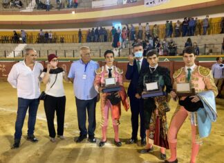 Estepona arropa a los finalistas del Certamen Andaluz de Becerradas, con triunfo de Ángel Delgado