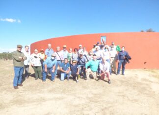 La visita de UTAMA a la ganadería de Osborne, en imágenes