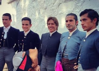 Javier Conde, otras dos orejas en el festival de Samuel Flores