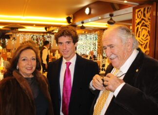 Santana Claros comparte con la afición catalana su ‘Nit de Gala’