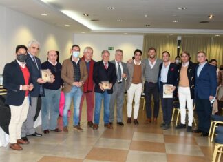 Los Barrios rinde homenaje al maestro Antonio José Galán