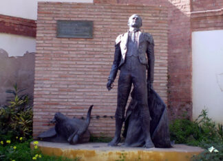 El monumento (por Javier Gallardo)