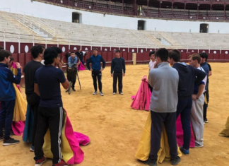 El Ciento se une al profesorado de la Escuela Taurina de la Diputación de Málaga