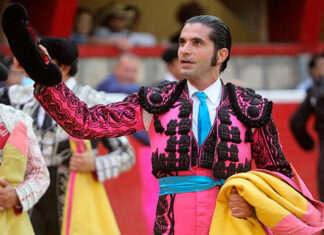 Fin de semana taurino con Conde y Santana Claros