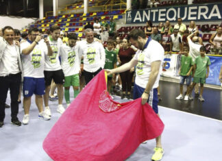 No hay gran triunfo sin un capote: El UMA Antequera también tiene su ‘torero’