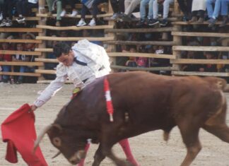 La espada se atasca en la encerrona de Galdós en Celendín