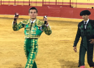 El Gali corta dos orejas en Motril