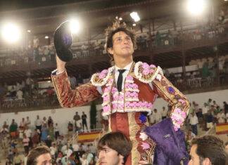 Sinfonía de toreo grande de Roca Rey en la Corrida Picassiana