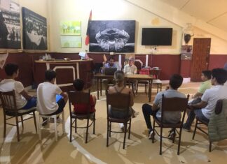 El equipo gubernativo de Antequera ofrece una charla en su Escuela Taurina