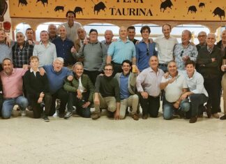 Los profesionales taurinos de Fuengirola refuerzan su unión