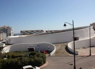 La plaza de Estepona afronta su renovación energética con tecnología LED