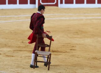 La encerrona de Fortes en la plaza de Antequera toma fuerza