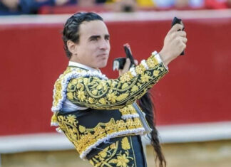 Galdós se pone a la altura de Roca Rey en la apoteosis del toreo peruano