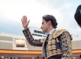 Tarde completa de Pablo Páez en Estepona