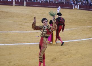Orejas a Manuel Díaz y Pedro Aparicio en la segunda del Certamen de Escuelas