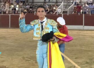 Benamocarra disfruta con la semifinal del Certamen Interprovincial