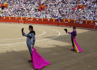 Galdós corta la única oreja en Acho, en un festejo con poco contenido ganadero