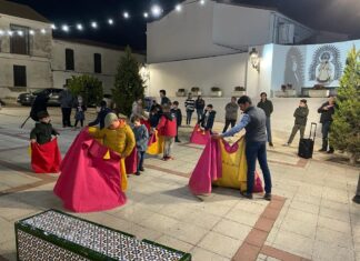 Juan Carlos Benítez saca el toreo a las calles por Navidad