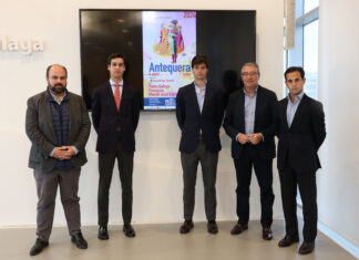 El presidente de la Diputación recibe a los novilleros que torearán en Antequera en el Circuito de Andalucía