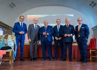 El Colegio de Médicos pregonaba la Feria Taurina a través del Dr. Enrique Vargas