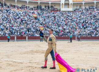 Clase de toreo de salón con David Galván en Málaga