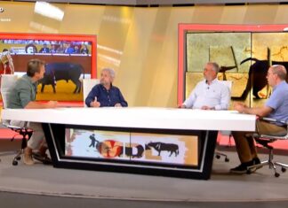 El estreno de la temporada de Málaga de Luces en 101 TV con El Tato (Programa completo)