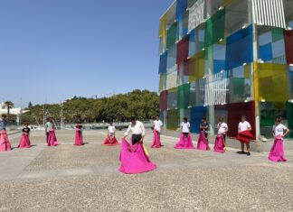 David Galván se rodea de juventud ante el Pompidou