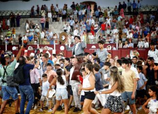 Memorable e incontestable triunfo de Diego Ventura en La Malagueta