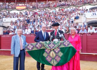 Fortes acapara su cuarto Capote de Paseo del Ayuntamiento de Málaga