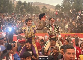 Fortes y Santana Claros brindan una gran tarde de toros en Recuay