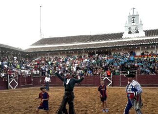 Ferrer Martín, puerta grande con Ana Rita en el Santuario de La Carrasca