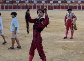 Candelas suma y sigue: cuatro y rabo en Ubrique