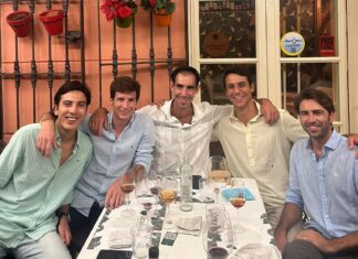 Cena torera con los costaleros de Málaga