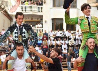 Triunfo de Alejandro Cano en la singular plaza granadina de La Peza