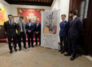 Últimas plazas para la excursión de Toros con la Luna al Festival de Sevilla