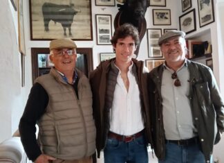 Santana Claros presenta su nuevo equipo de apoderados (incluye vídeo)