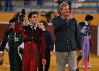 Ignacio Candelas indulta a ‘Sobrado’ de Fermín Bohórquez en el cierre de una gran novillada en Marbella