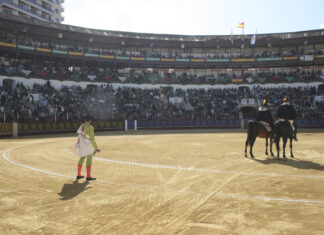 Hasta el paseíllo: El viento no pudo con una gran Corrida Picassiana