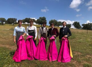 Jornada de preparación de la Escuela de la Diputación de Málaga en la ganadería de Roque Jiménez