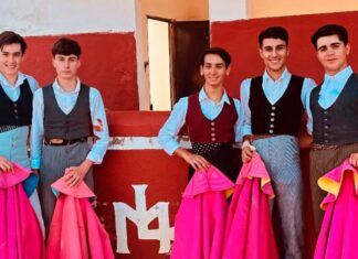 Tentadero de la Escuela de Antequera en la ganadería de Martín Lorca