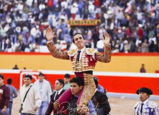 Galdós arranca triunfalmente en Bambamarca su periplo continuado por una docena de plazas peruanas