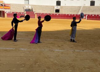 Los peques desbordan ilusión en las previas del Certamen