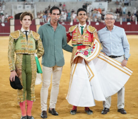 La Fiesta de la Fiesta en una gran final del Certamen de Escuelas en La Malagueta